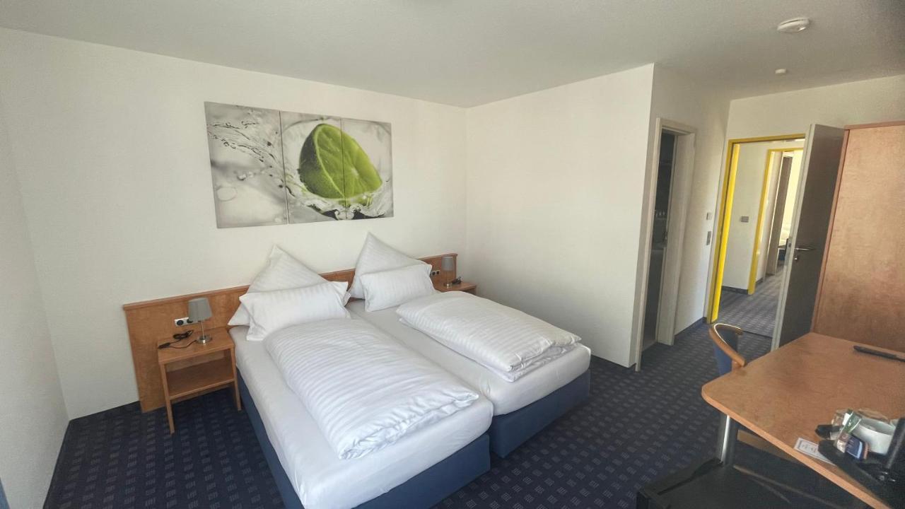 Krystall Hotel Filderstadt Esterno foto